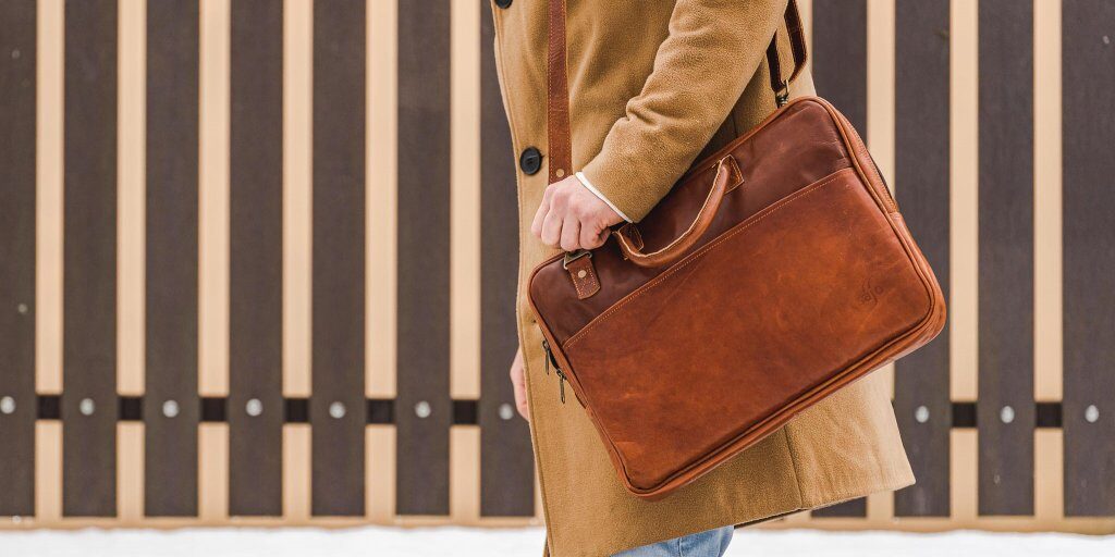 KOŽENÁ BRAŠNA NA NOTEBOOK_